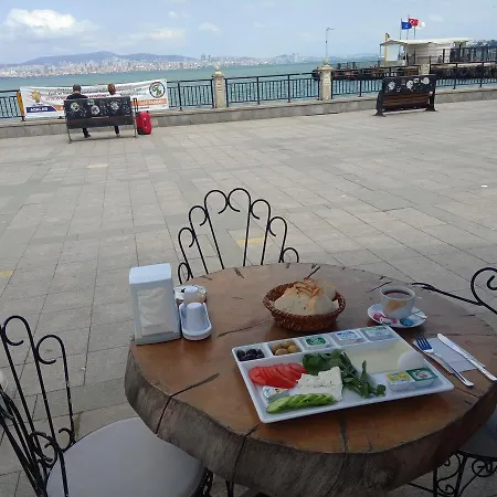 Homestay Selanikli Pansiyon Heybeliada