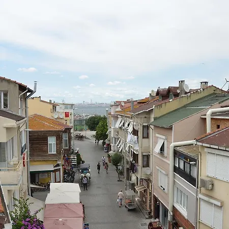 Selanikli Pansiyon Heybeliada