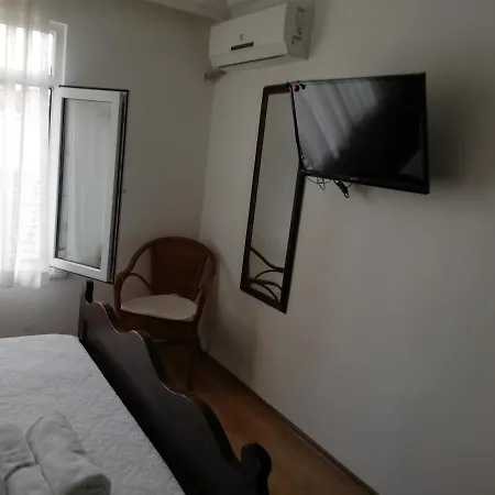 Selanikli Pansiyon Heybeliada